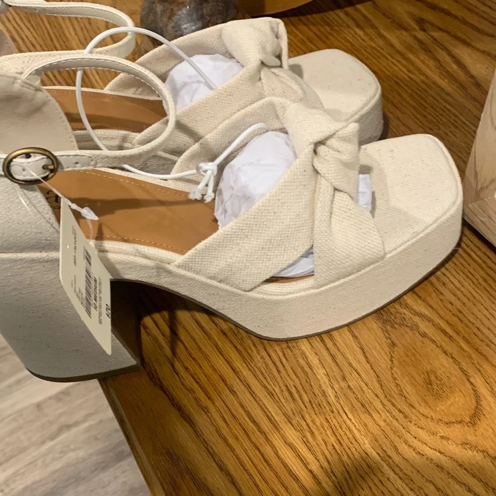 a.n.a Holland Natural Platform Sandals